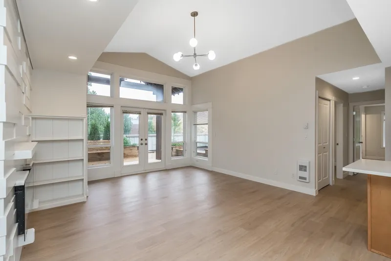 208 2828 152 STREET - photo 3 of 25