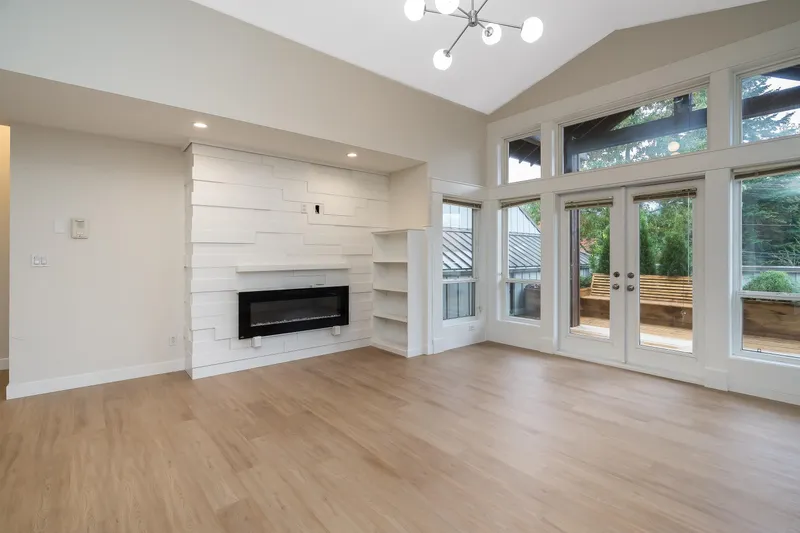 208 2828 152 STREET - photo 4 of 25