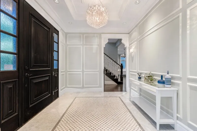 738 W 54TH AVENUE - photo 3 of 25