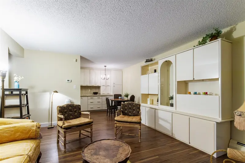 224 7055 WILMA STREET - photo 4 of 23