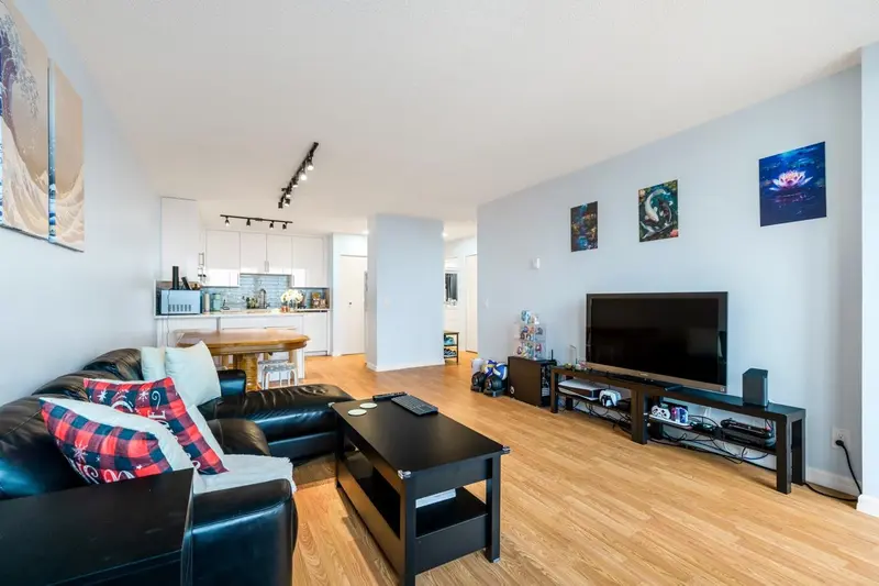 1205 3970 CARRIGAN COURT - photo 2 of 21