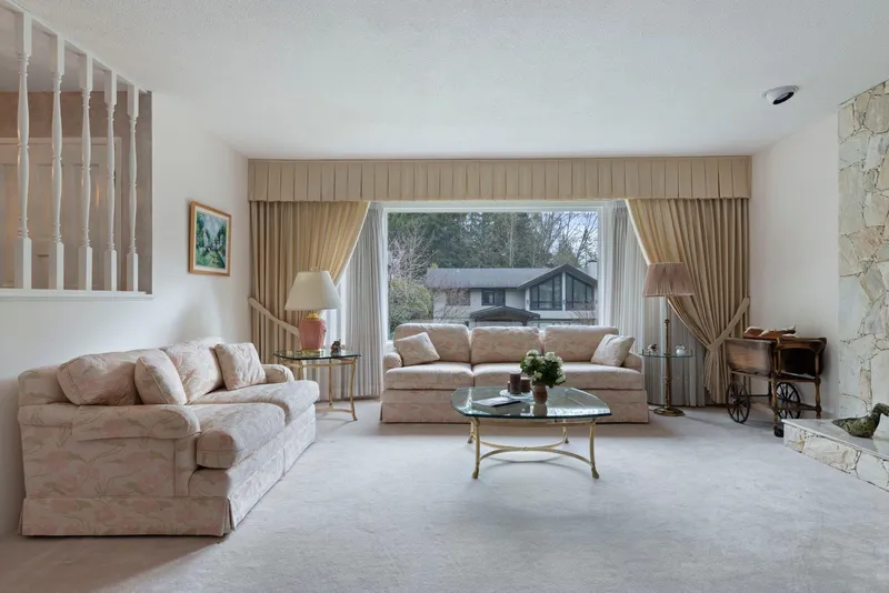 5427 CLIFFRIDGE AVENUE - photo 3 of 25