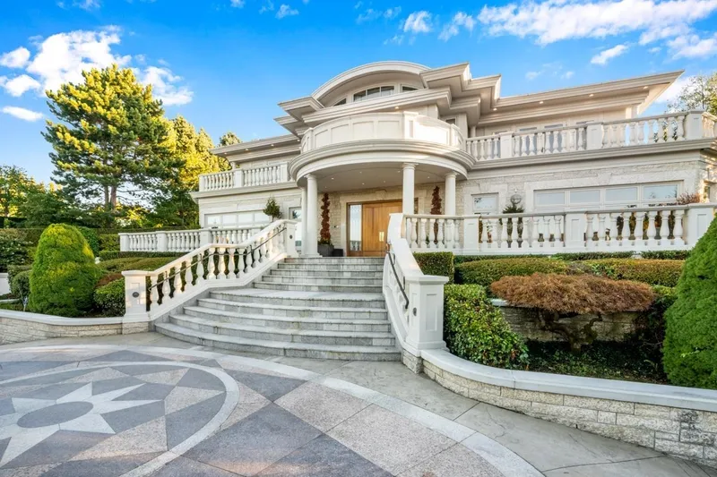 4788 BELMONT AVENUE - photo 4 of 25