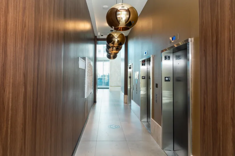 3703 6383 MCKAY AVENUE - photo 4 of 25