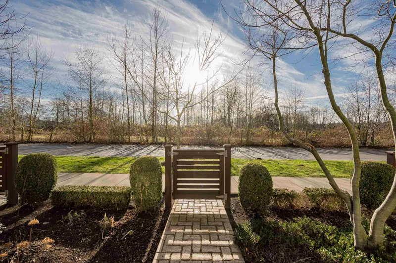 159 2228 162 STREET - photo 1 of 25