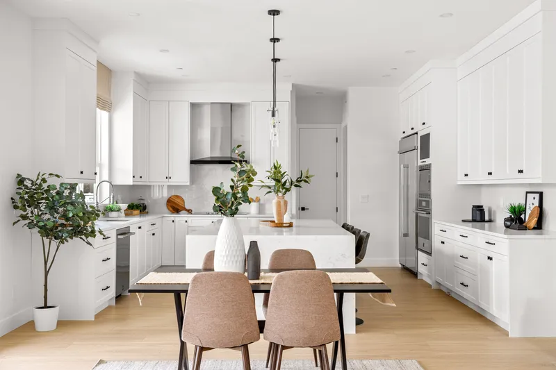 11026 243B STREET - photo 4 of 25