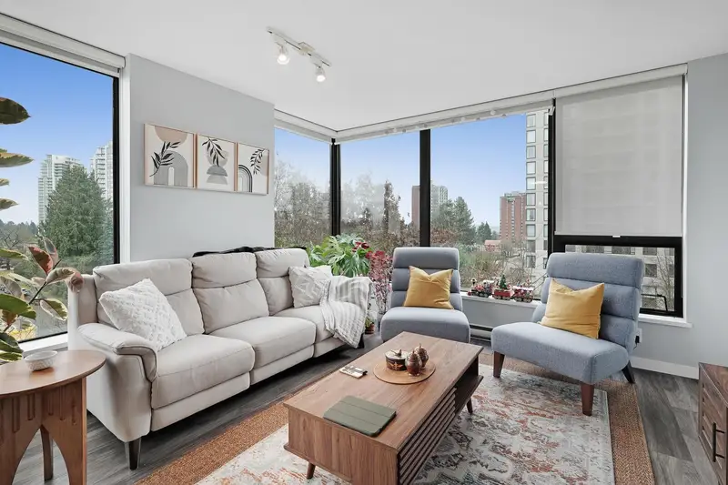 508 7178 COLLIER STREET - photo 2 of 25