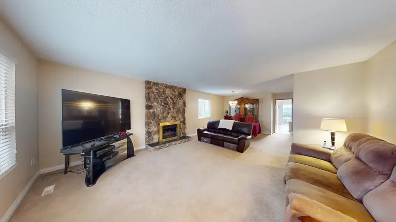 197 WARRICK STREET - photo 3 of 25