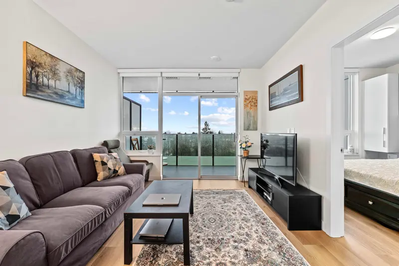 706 6463 SILVER AVENUE - photo 1 of 25