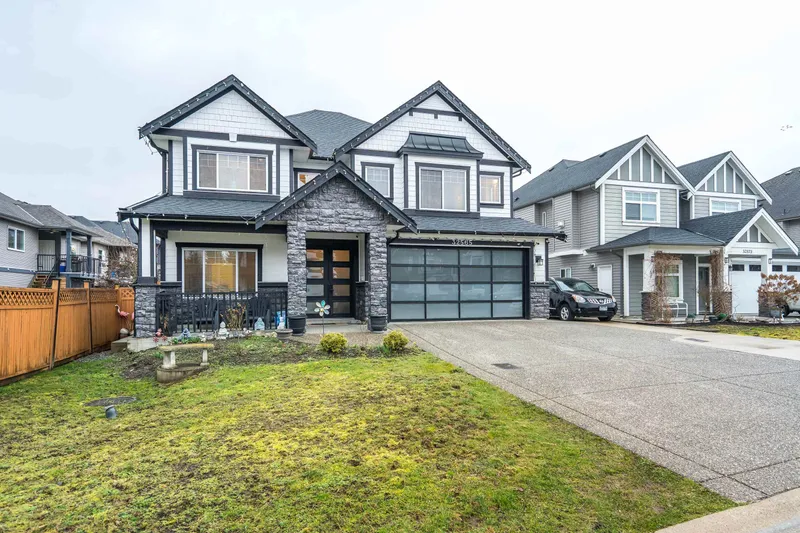 32565 SALSBURY AVENUE - photo 2 of 25