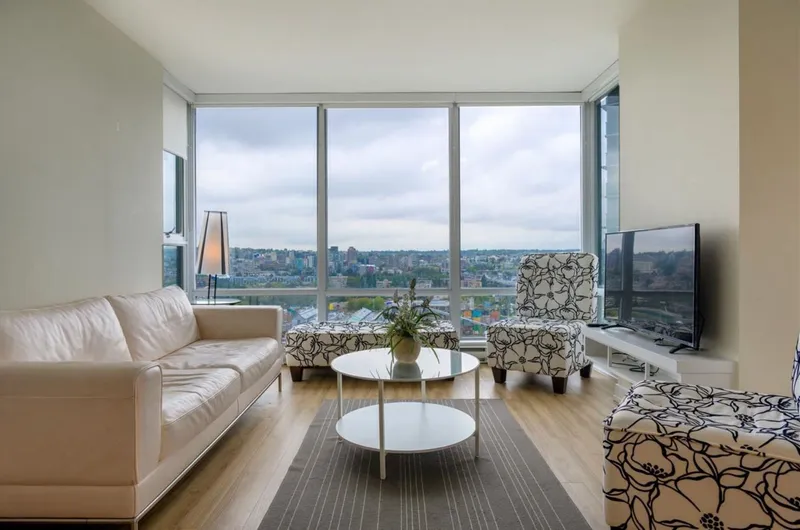 2602 1495 RICHARDS STREET - photo 3 of 17