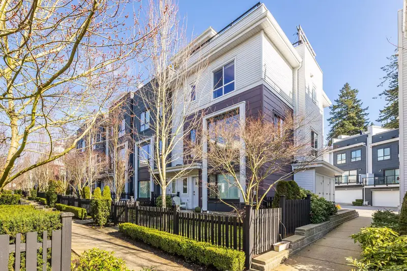 198 2277 OAK MEADOWS DRIVE - photo 1 of 25