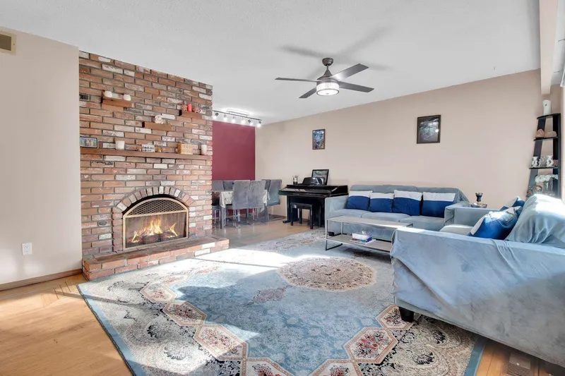 12533 99A AVENUE - photo 4 of 19