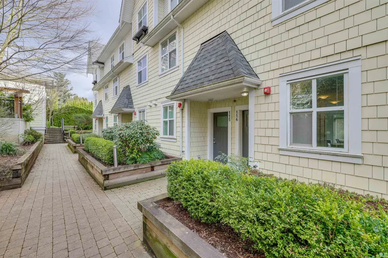 116 7250 18TH AVENUE - photo 2 of 22