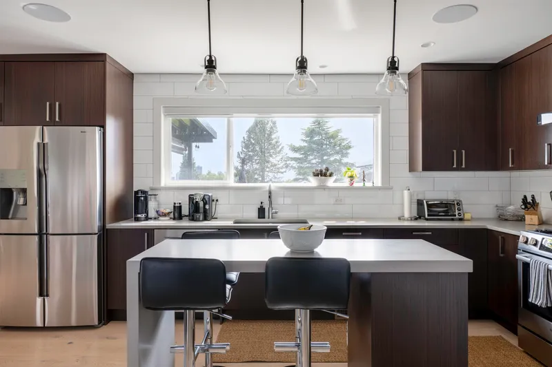 818 MASSEY STREET - photo 1 of 25