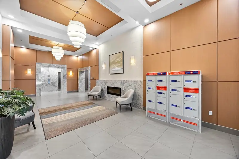 1103 3007 GLEN DRIVE - photo 3 of 23