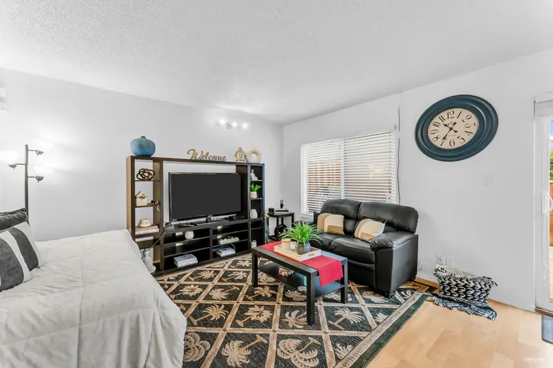 42 13990 74 AVENUE - photo 3 of 15