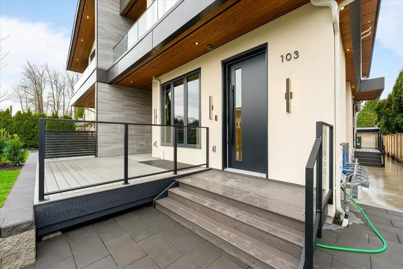 103 1518 HATTON AVENUE - photo 2 of 25