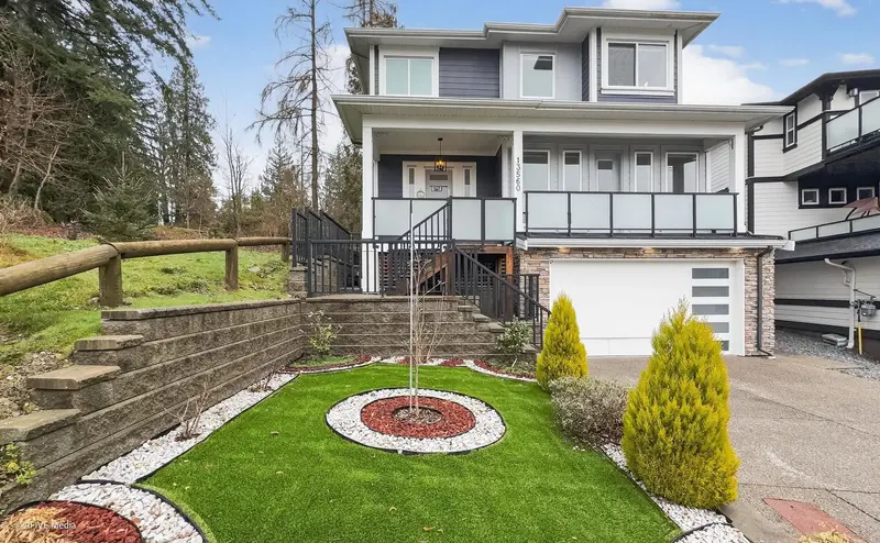 13560 230B STREET - photo 3 of 25