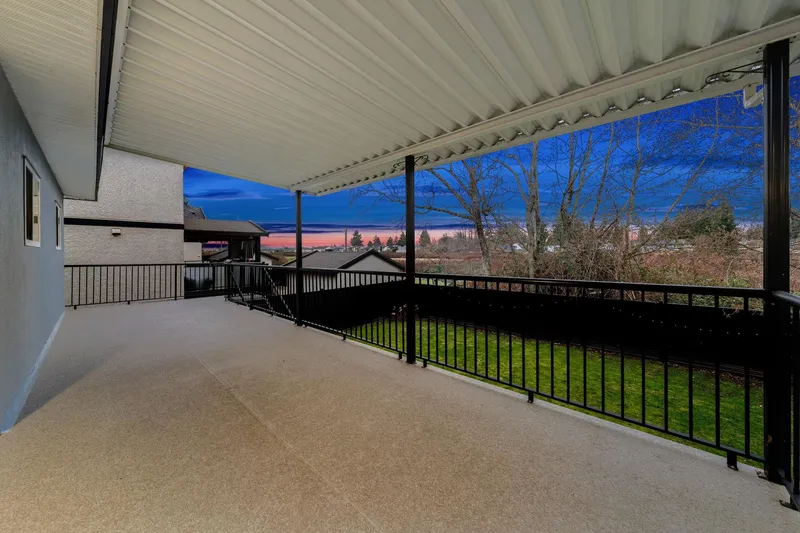 7739 126A STREET - photo 4 of 25