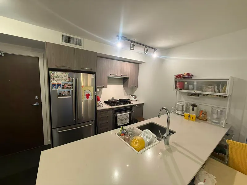 605 7708 ALDERBRIDGE WAY - photo 4 of 15