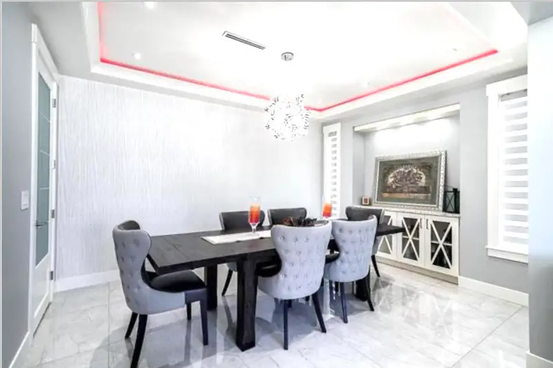 17012 57 AVENUE - photo 4 of 25