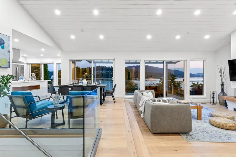 1122 IOCO ROAD - photo 2 of 25