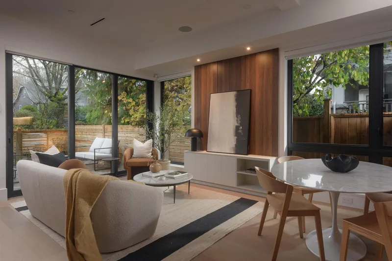 1 275 W 17TH AVENUE - photo 2 of 25