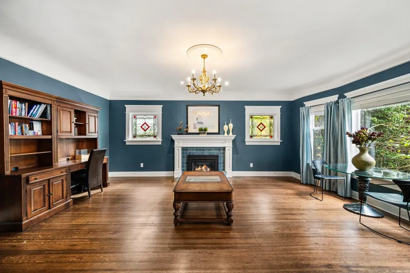 6050 ATHLONE STREET - photo 2 of 25