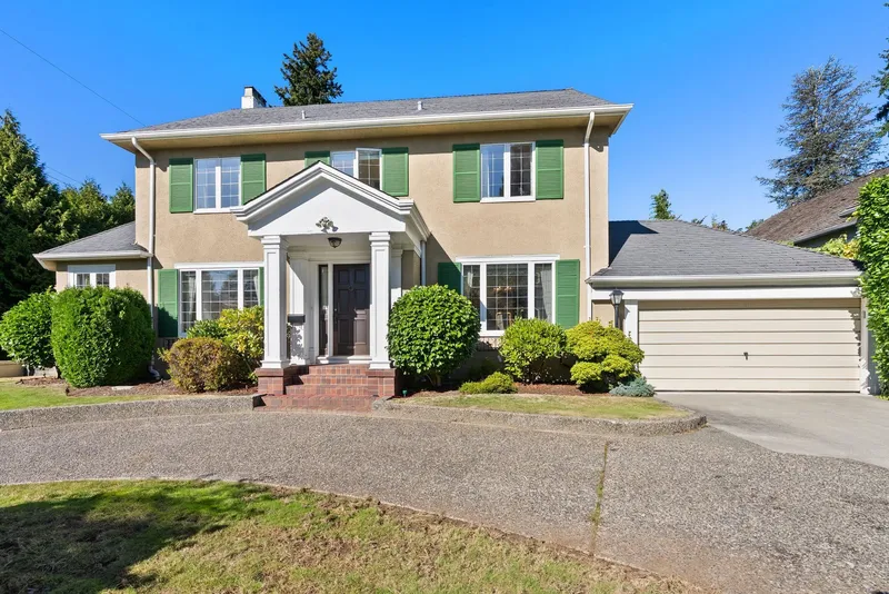 1537 W 40TH AVENUE - photo 1 of 25