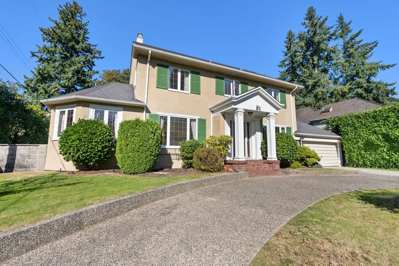 1537 W 40TH AVENUE - photo 2 of 25