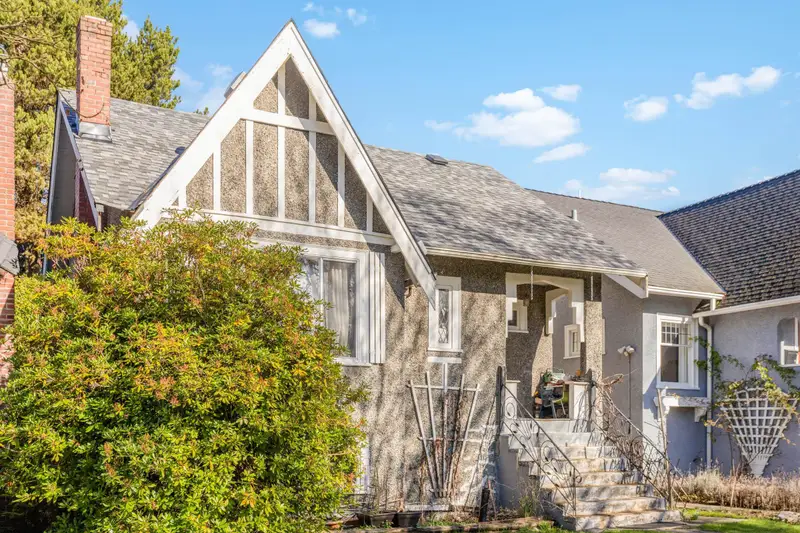 2861 W 15TH AVENUE - photo 4 of 25