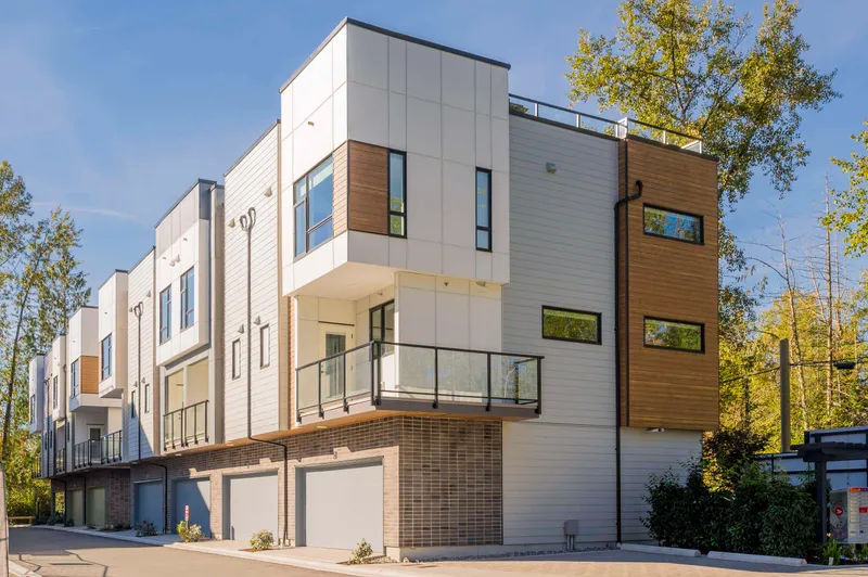 9 7946 204 STREET - photo 3 of 25