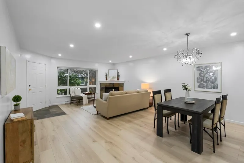 1 13660 84 AVENUE - photo 4 of 25