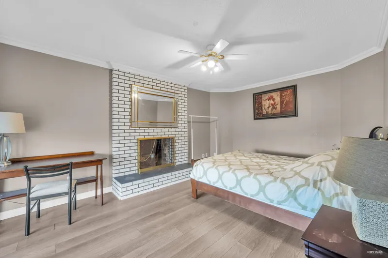 10235 176 STREET - photo 4 of 25