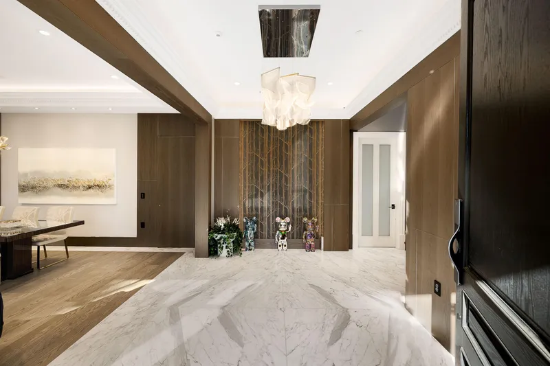 1239 W 40TH AVENUE - photo 2 of 25