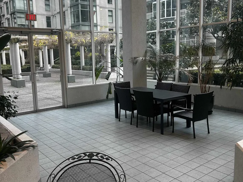 904 1331 HOMER STREET - photo 3 of 15