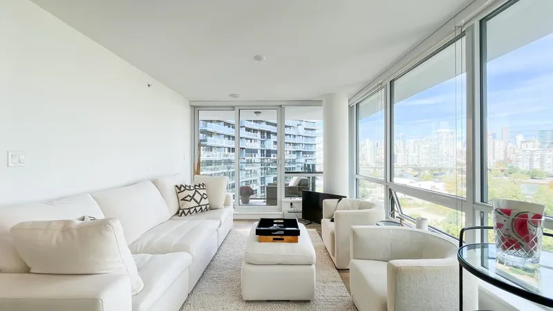 1202 1788 COLUMBIA STREET - photo 4 of 25