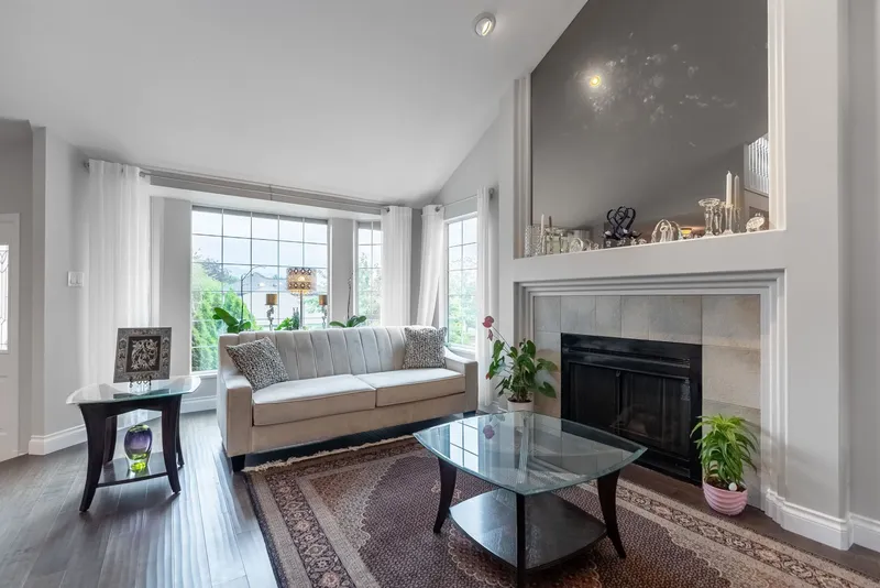 2634 HOMESTEADER WAY - photo 4 of 25