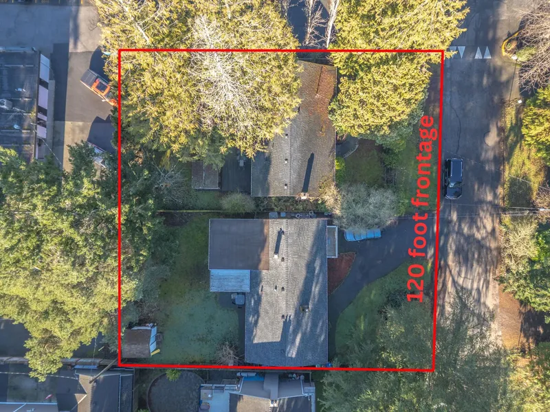 1557 128A STREET - photo 2 of 17