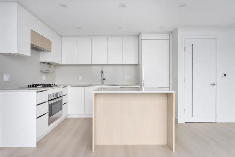 409 13573 98A AVENUE - photo 1 of 14