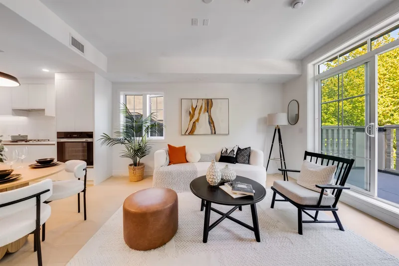 203 918 W 32ND AVENUE - photo 2 of 25