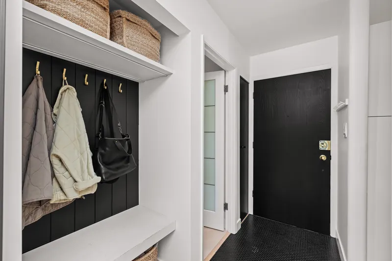 207 1424 WALNUT STREET - photo 2 of 25