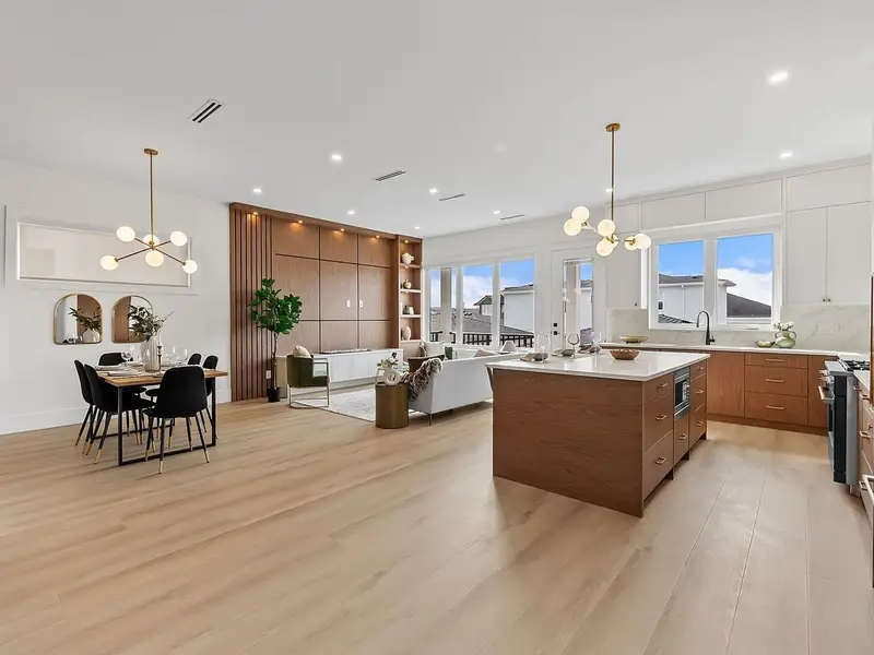 3 4432 IRMIN STREET - photo 1 of 25