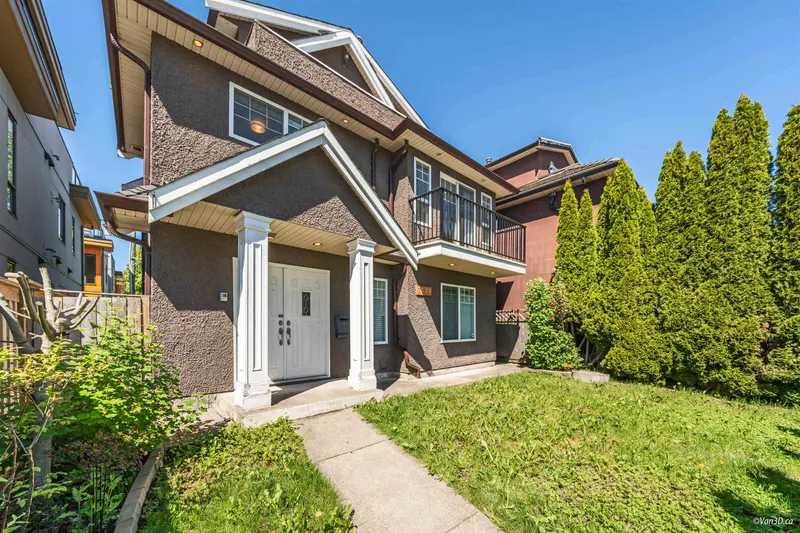 7531 OAK STREET - photo 1 of 25