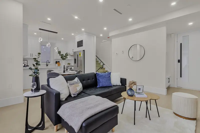 583 E 60TH AVENUE - photo 1 of 25