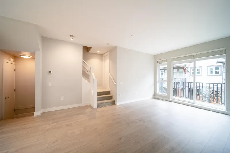 75 4991 NO. 5 ROAD - photo 4 of 25