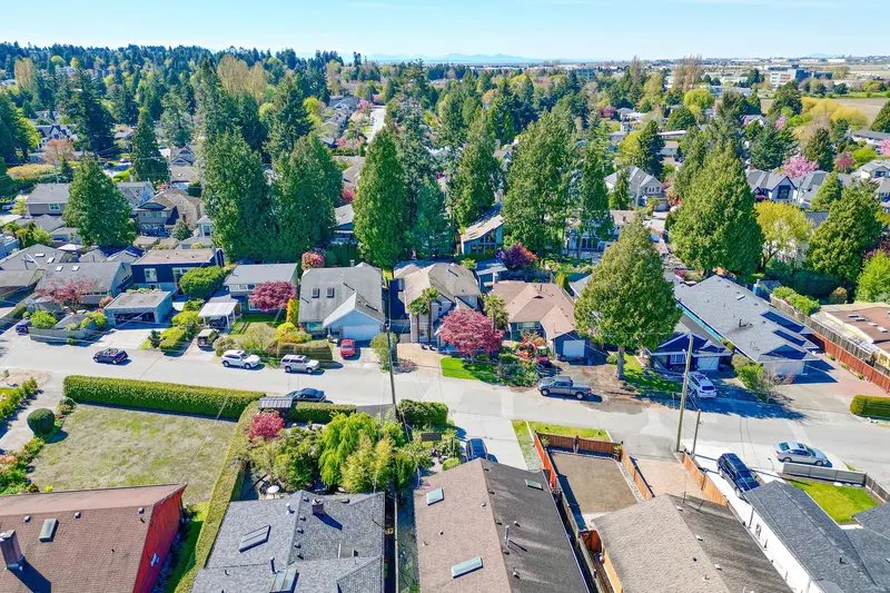 1655 BRAID ROAD - photo 3 of 25