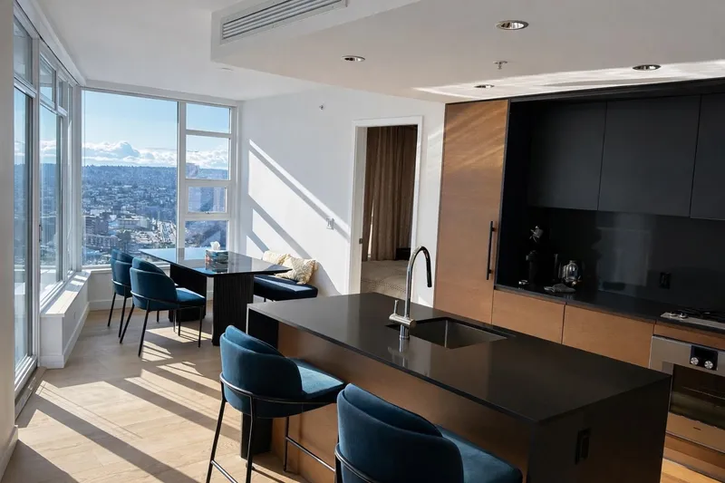 3309 1289 HORNBY STREET - photo 2 of 8