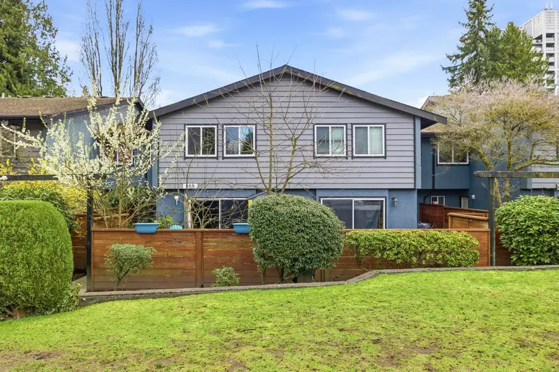 988 HOWIE AVENUE - photo 1 of 25